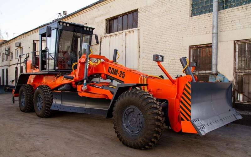 Автогрейдер сдм-25