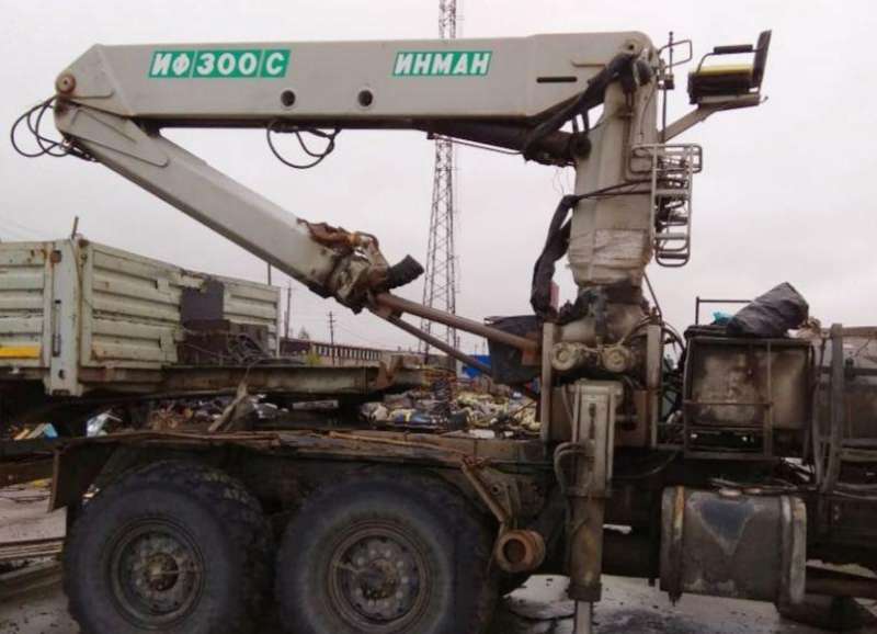 Кран манипулятор иф 300 гр-ть 9 тонн 2011 г.в