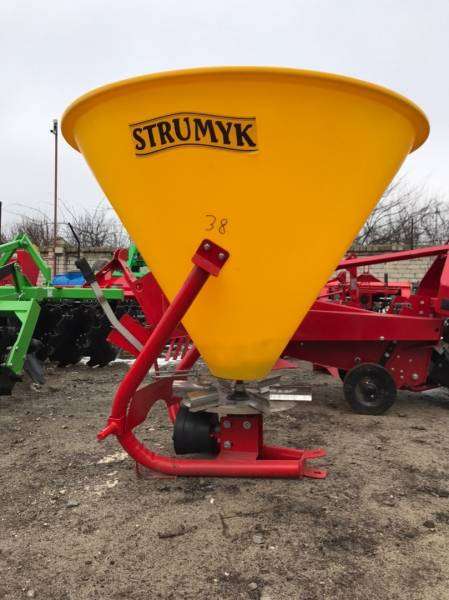 Разбрасыватель минеральных удобрений 500 польша