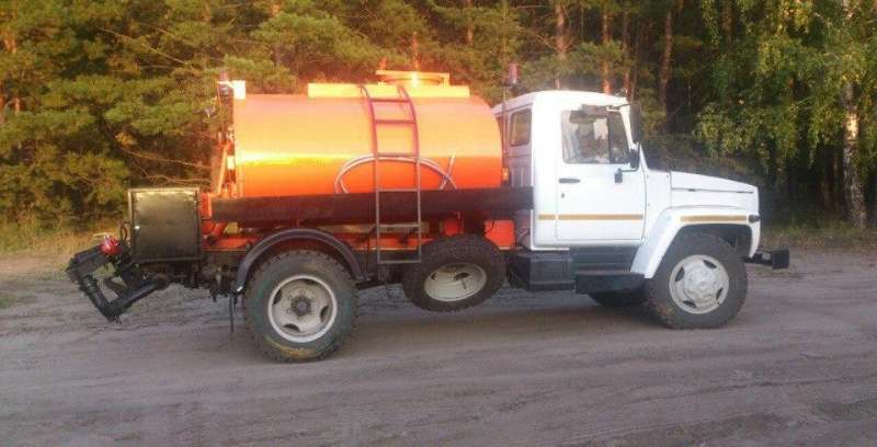 Автогудронатор аг-3,5 шасси газ, влдай, ЗИЛ