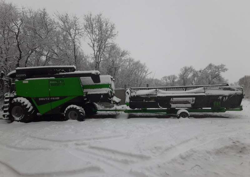 Зерноуборочный комбайн марки deutz-fahr 6095 HTS