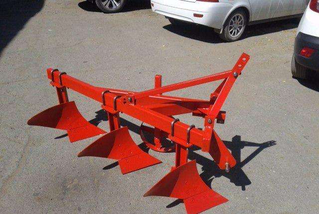 Плуг 3-х корпусный для Т-25 / Т-30