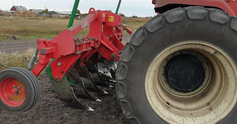 Навесной глубокорыхлитель Unia kret 7B