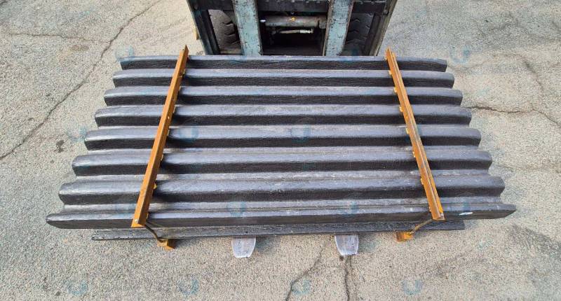 Плита дробящая неподвижная подвижная Liming PE750X106