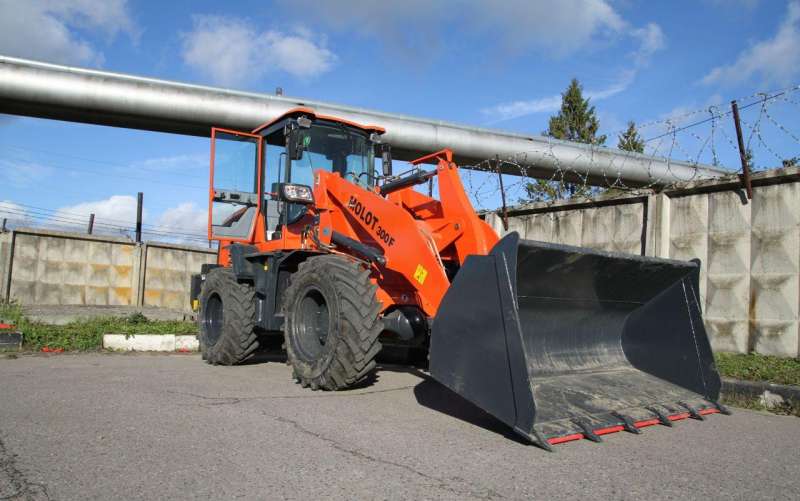Фронтальный погрузчик Molot (Kaiman) 300F