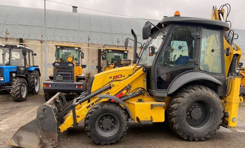 Экскаватор-погрузчик New Holland B80B, 2018