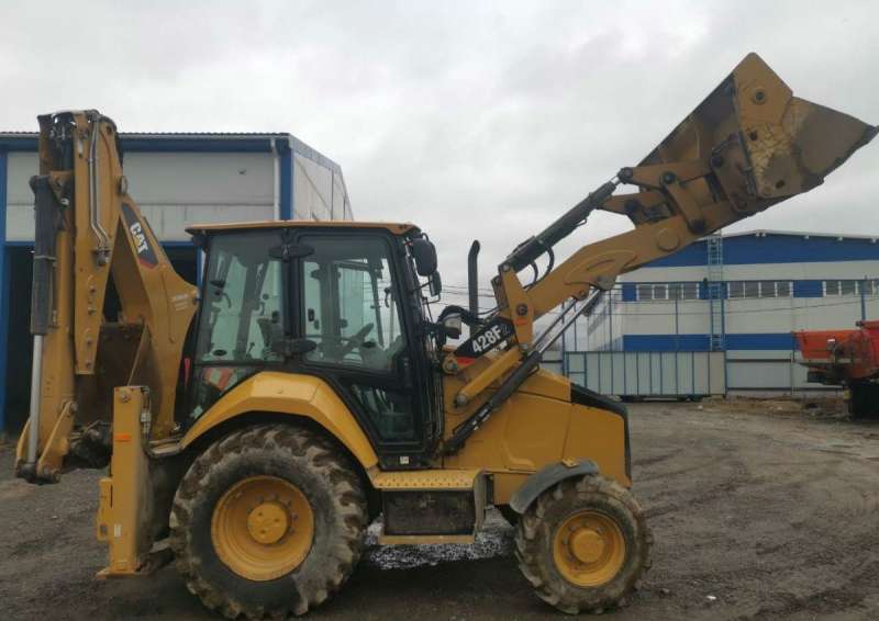 Экскаватор погрузчик Caterpillar 428F2