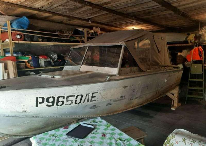Моторная лодка Прогресс-4