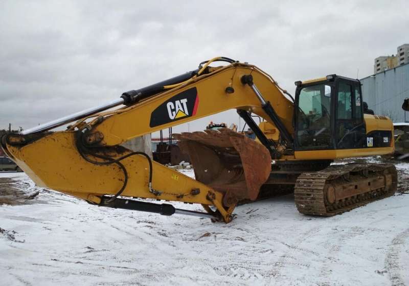 Гусеничный экскаватор Caterpillar 329DL в Екатерин