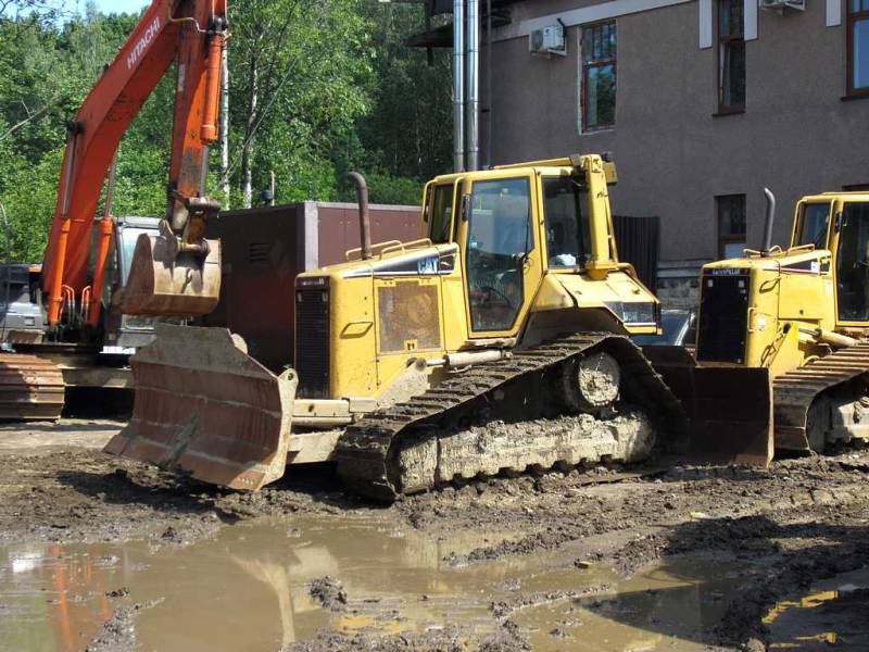 Бульдозер CAT D5N LGP болотник, отличное состояние