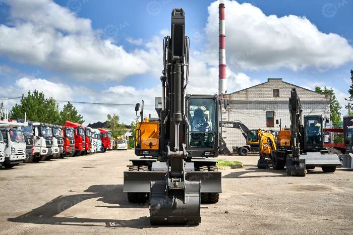 Экскаватор колесный Yugong Y G180