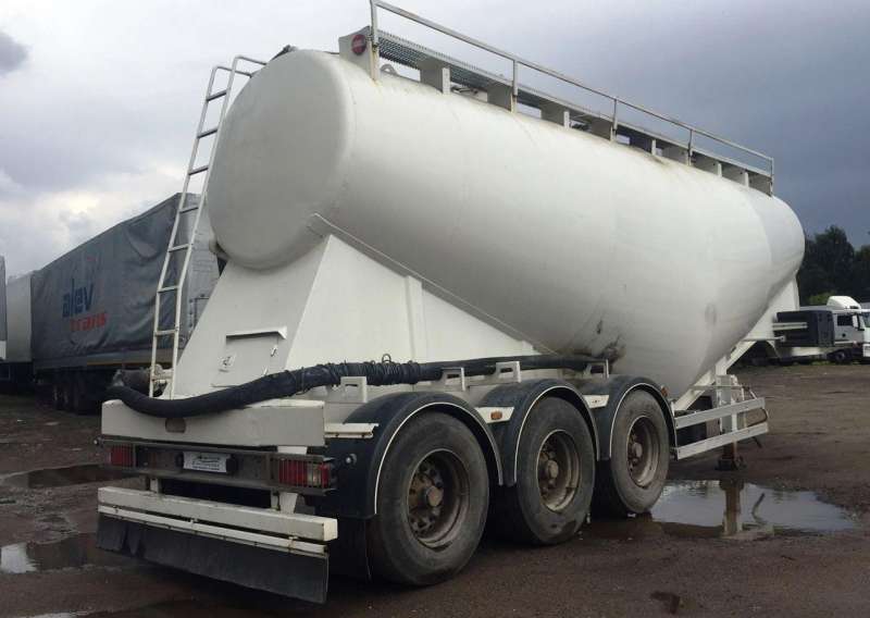 Цистерна-цементовоз oztas trailer BNM3M