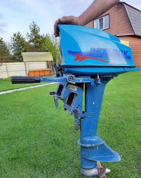 Лодочный мотор ветерок 8