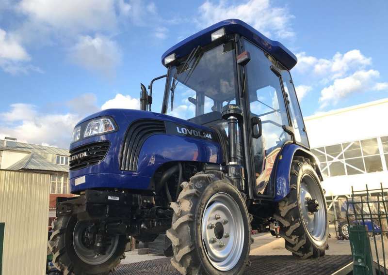 Минитрактор Lovol (Ловол) TE-244 с кабиной