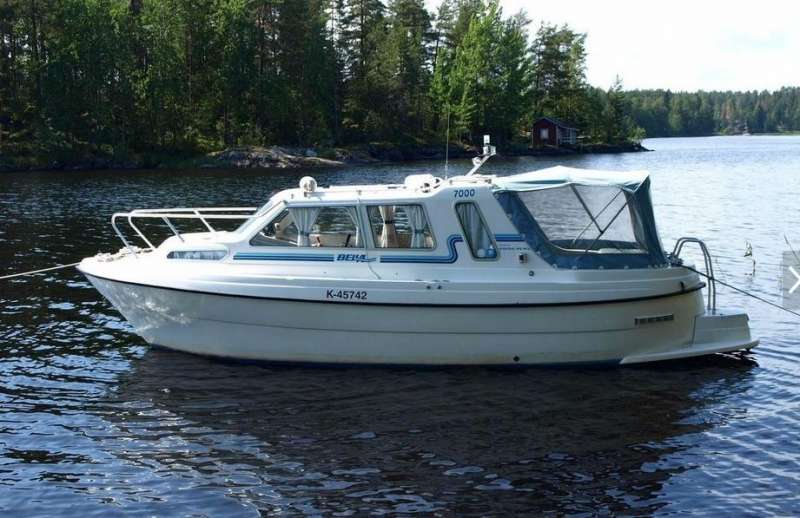 Морской дизельный катер bella 7000 1992г