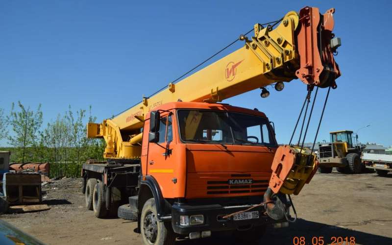 Автокран Ивановец кс-5576К