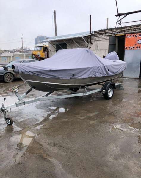 Лодка Салют-480 с прицепом