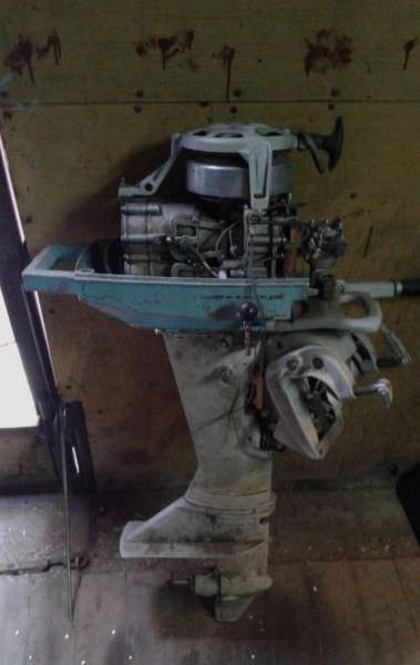 Продам лодочный мотор москва 12