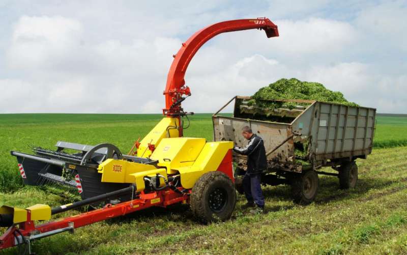 Комбайн прицепной кормоуборочный кпф-2,4 (Косилка)
