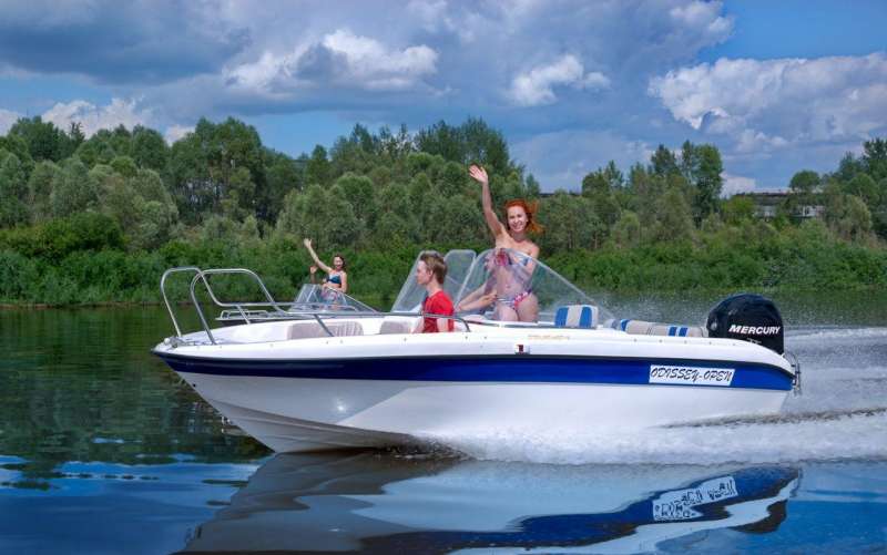 Новый открытый катер Neman 530 Open в наличии