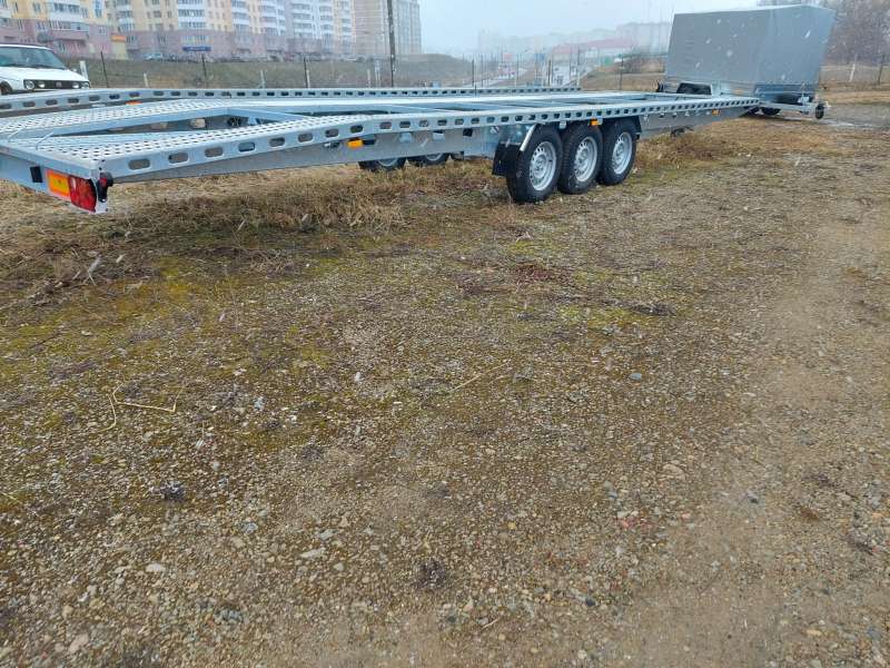 Прицеп автовоз трехосный на 2 авто