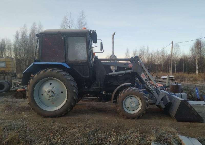 Трактор мтз 82.1 гв 2013 с погрузчиком
