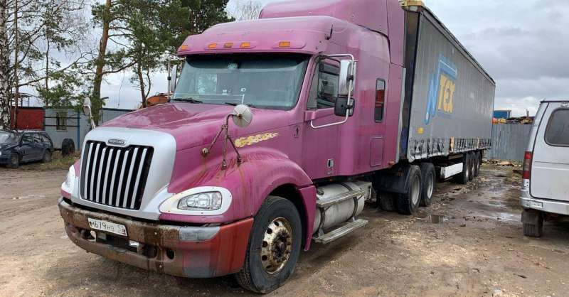 Фредлайнер 2003г