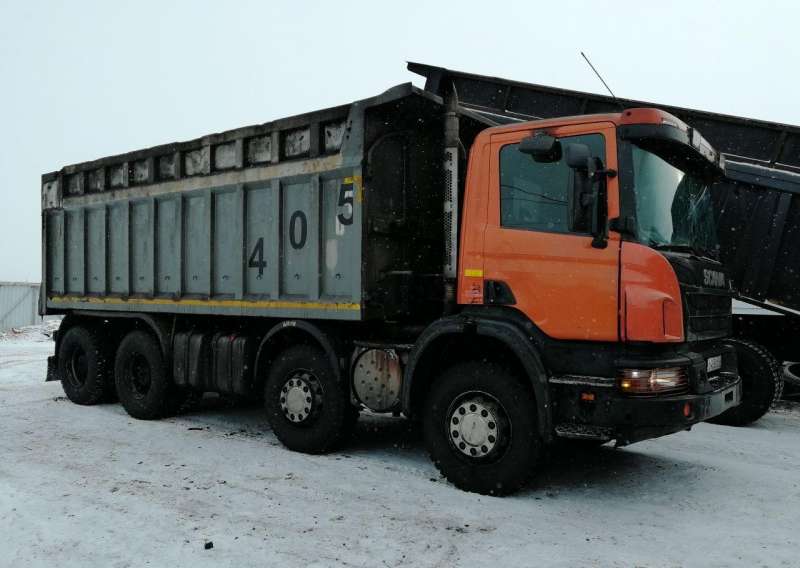 Продаю самосвал Scania P400