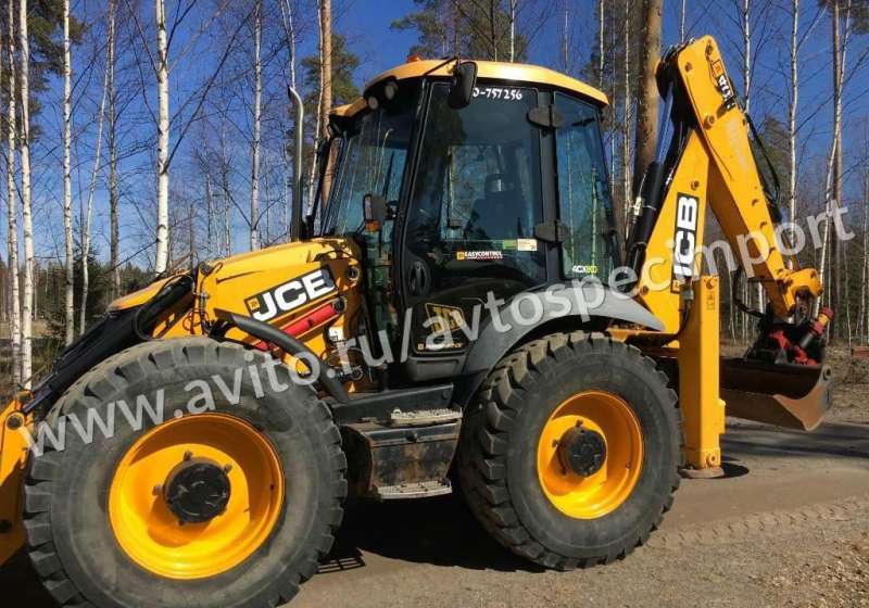 Экскаватор-погрузчик JCB4CX