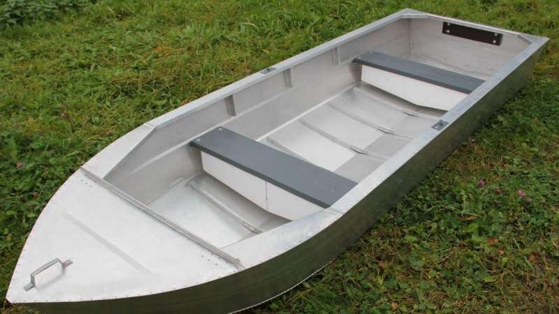 Новая алюминиевая лодка Малютка-Н 3.1 м.с транцем