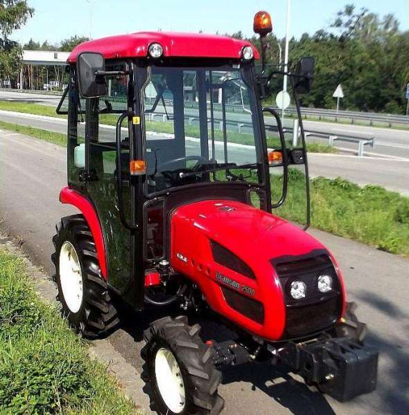 Минитрактор Branson 2500