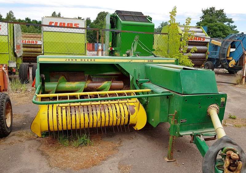 Пресс подборщик John Deere 342