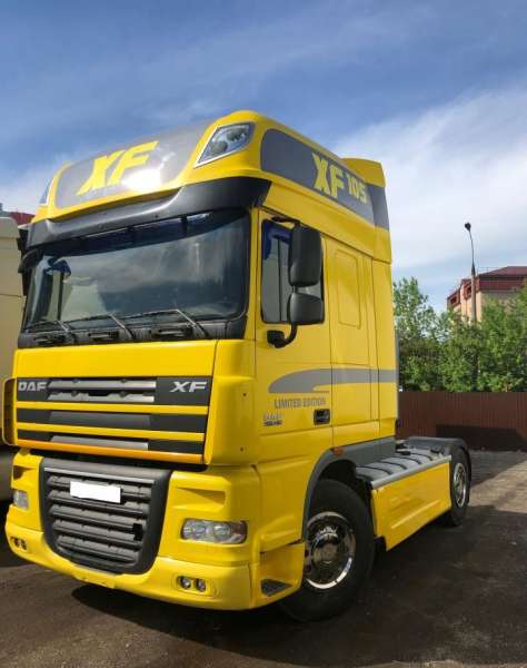 Желтый даф 105. DAF XF 105 2012. DAF XF 105 желтый. Даф 105 зеленый. DAF xf105 2001г.