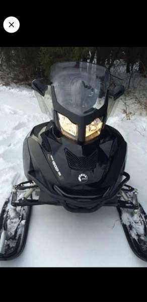 Снегоход BRP Адвенчер 4 тактный 2012г