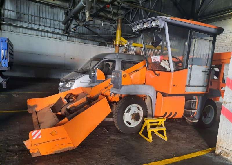 Снегопогрузчик ко-206М