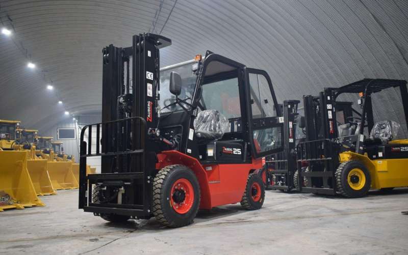 Вилочный погрузчик Zauberg CPCD25-M1C, 2022