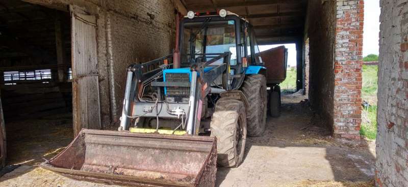 Фронтальный погрузчик Атлант трактор Беларус 82.1