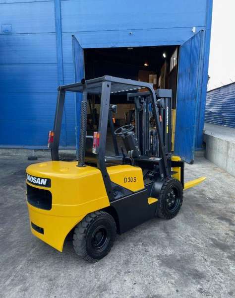 Вилочный погрузчик DOOSAN D30G Plus, 2007