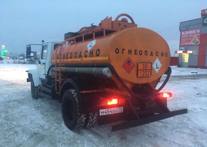 Бензовоз, топливозаправщик газ-3309