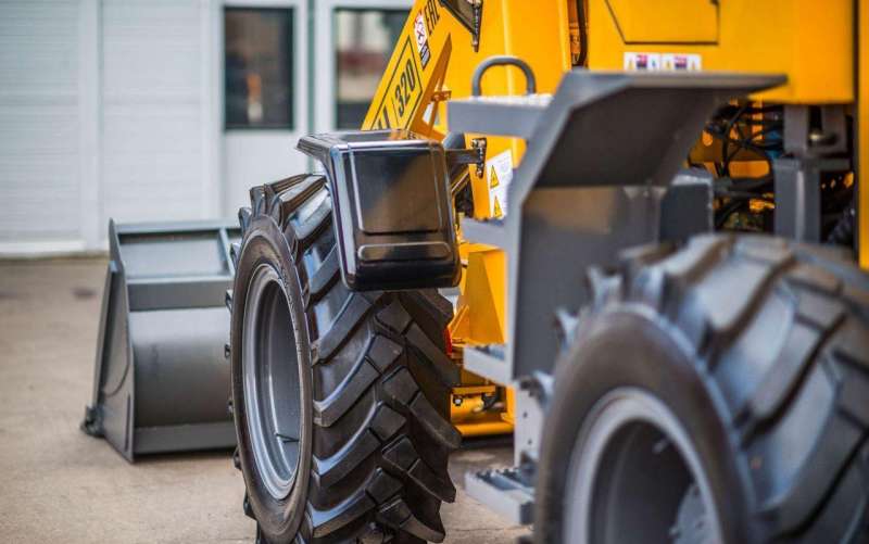 Фронтальный погрузчик Bull SL920