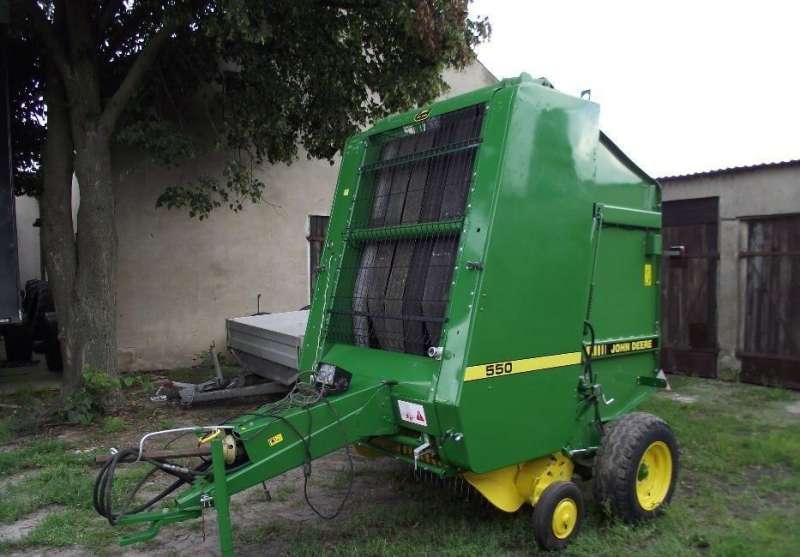 Пресс подборщик John Deere 550