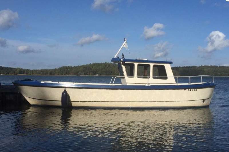 Морской дизельный катер fishmaster 810M 1988гв