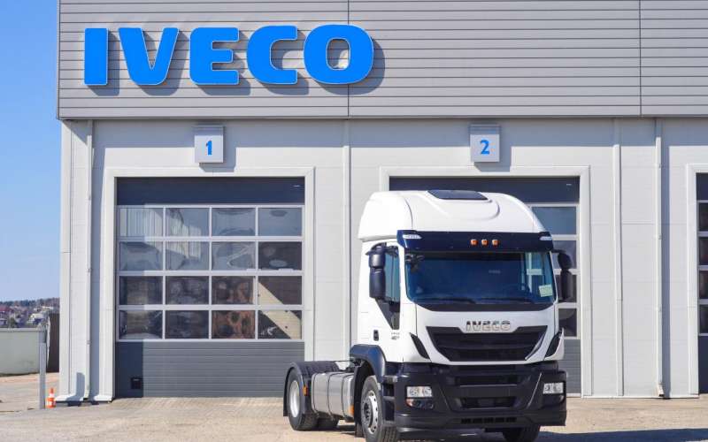 Холодильник ивеко стралис. Iveco Stralis 4x2 седельный тягач. Iveco Stralis at44s35. Iveco Stralis 480 2019. Ивеко 420 седельный тягач.