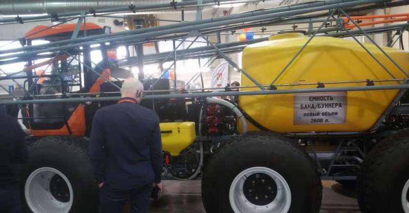 Туман 3 самоходный опрыскиватель