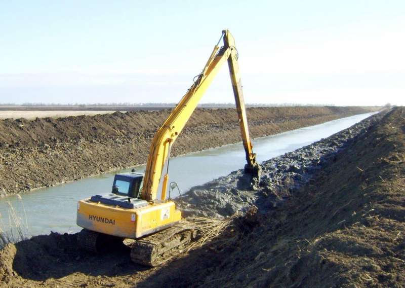 Экскаватор длиннорукий Хундай 290 стрела 19 метров