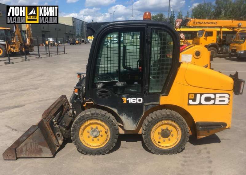 Мини-погрузчик JCB robot 160