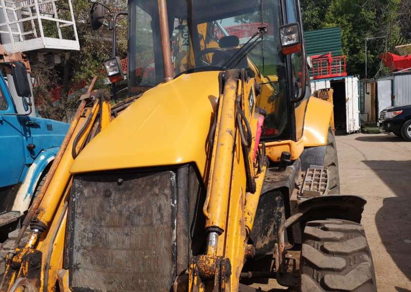 Продаю Экскаватор-погрузчик JCB 3CX