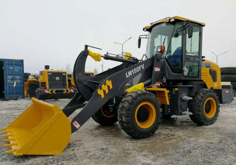 Фронтальный погрузчик XCMG LW180FV, 2021
