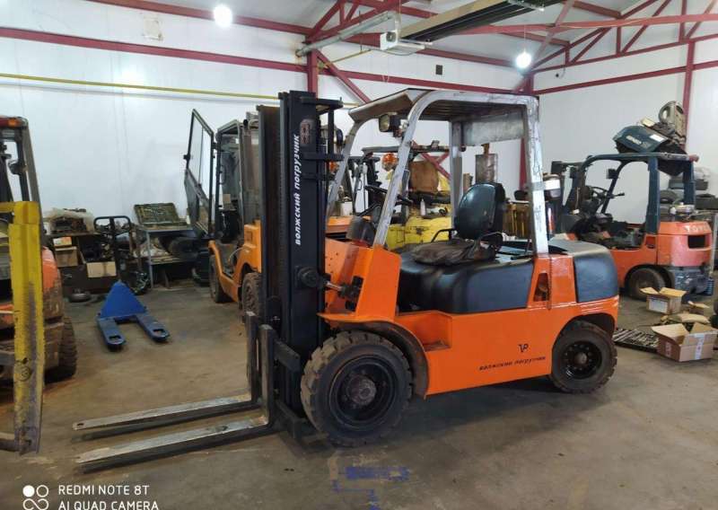 Вилочный погрузчик Волжский погрузчик D35.30.2FFL, 2010