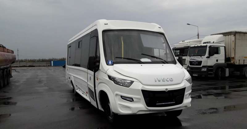 Автобус VSN 900 29+1 мест на базе Iveco Daily